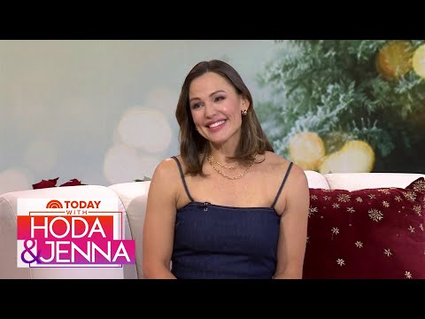 Jennifer Garner talks parenting, baking, holiday traditions, more