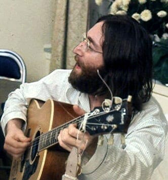 John Lennon. Fuente: Wikipedia. Autor: Roy Kerwood