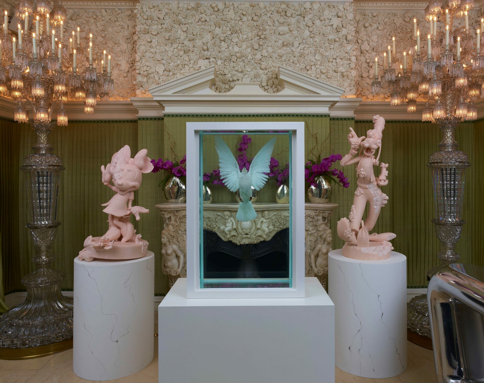 Installation View: Damien Hirst presentation at Annabel’s London. Photographed by Prudence Cuming Associates Ltd. © Damien Hirst and Science etc. All rights reserved, DACS 2021.
