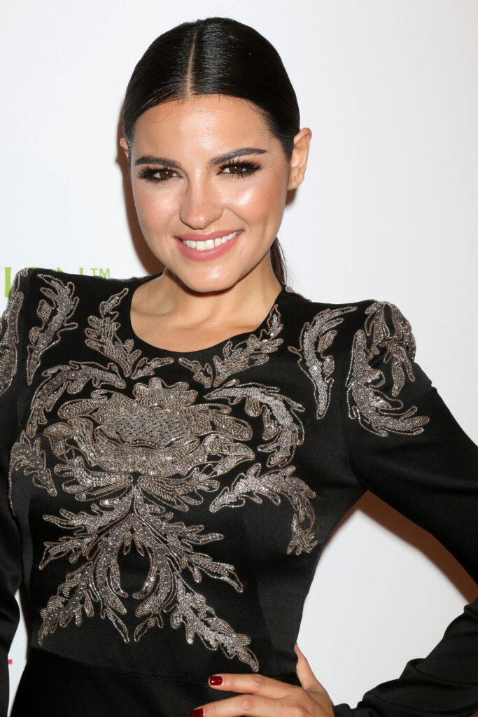 Maite Perroni Martin Cid Magazine